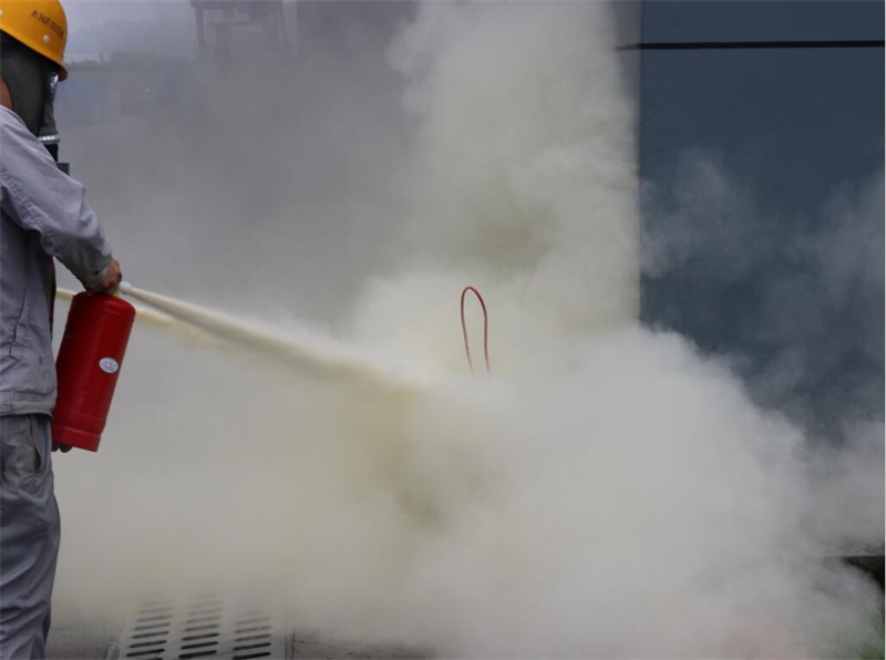 匯富硅材料開展第二季度安全演習(xí)